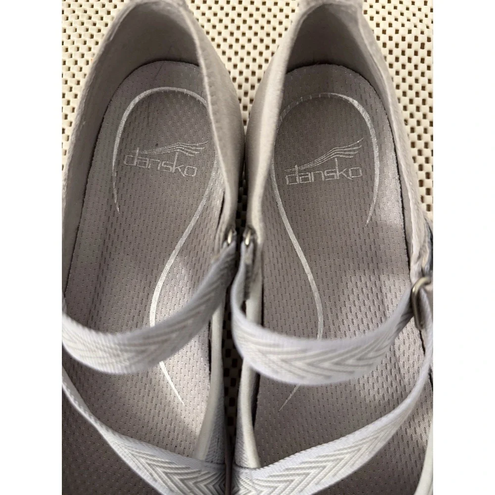 Dansko Sneakers Honor Walking Shoes Women 38 Stone Gray Suede Strappy Leather‎
